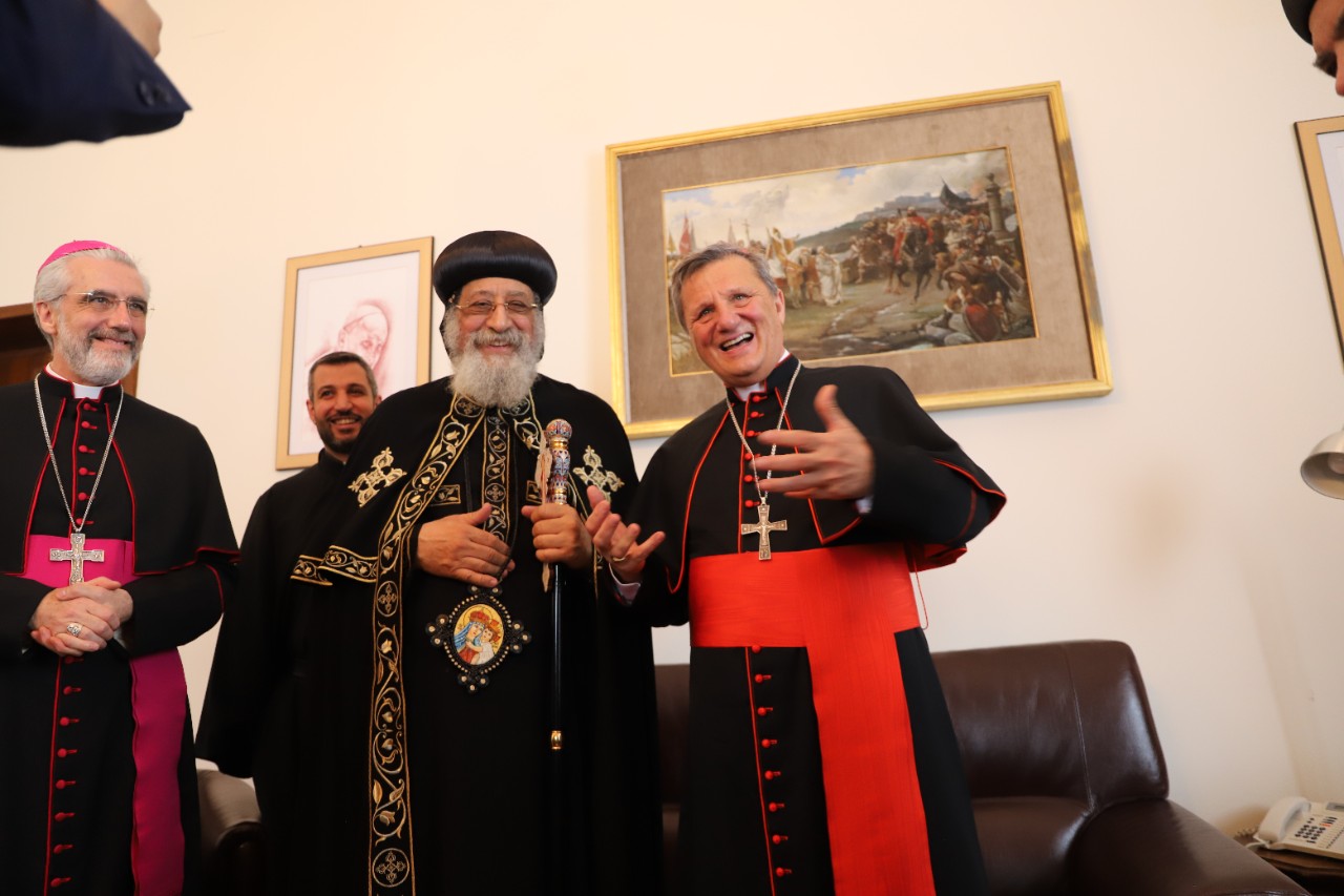 El Papa Tawadros II bendice el camino sinodal de la Iglesia Católica